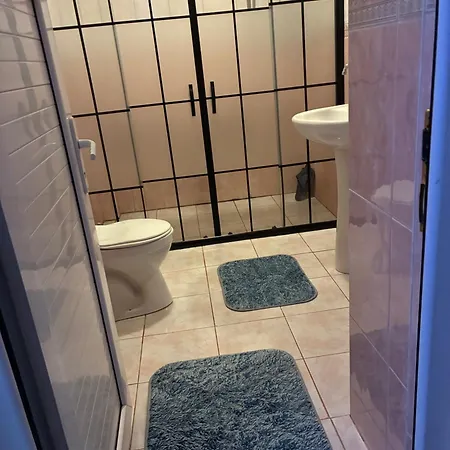 アパート Family-friendly House With Garden Konya